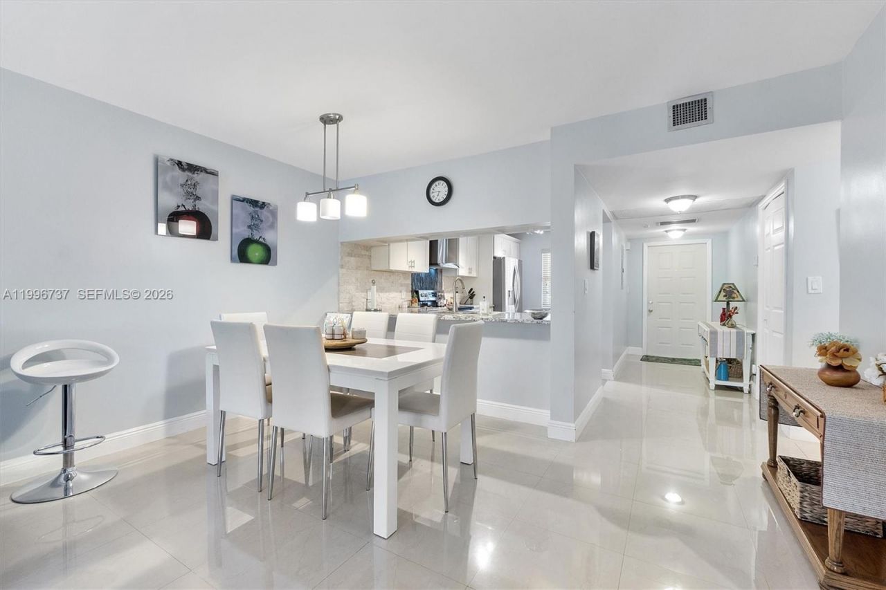 3503 Oaks Way, Unit 308, Pompano Beach, FL 33069 Photo