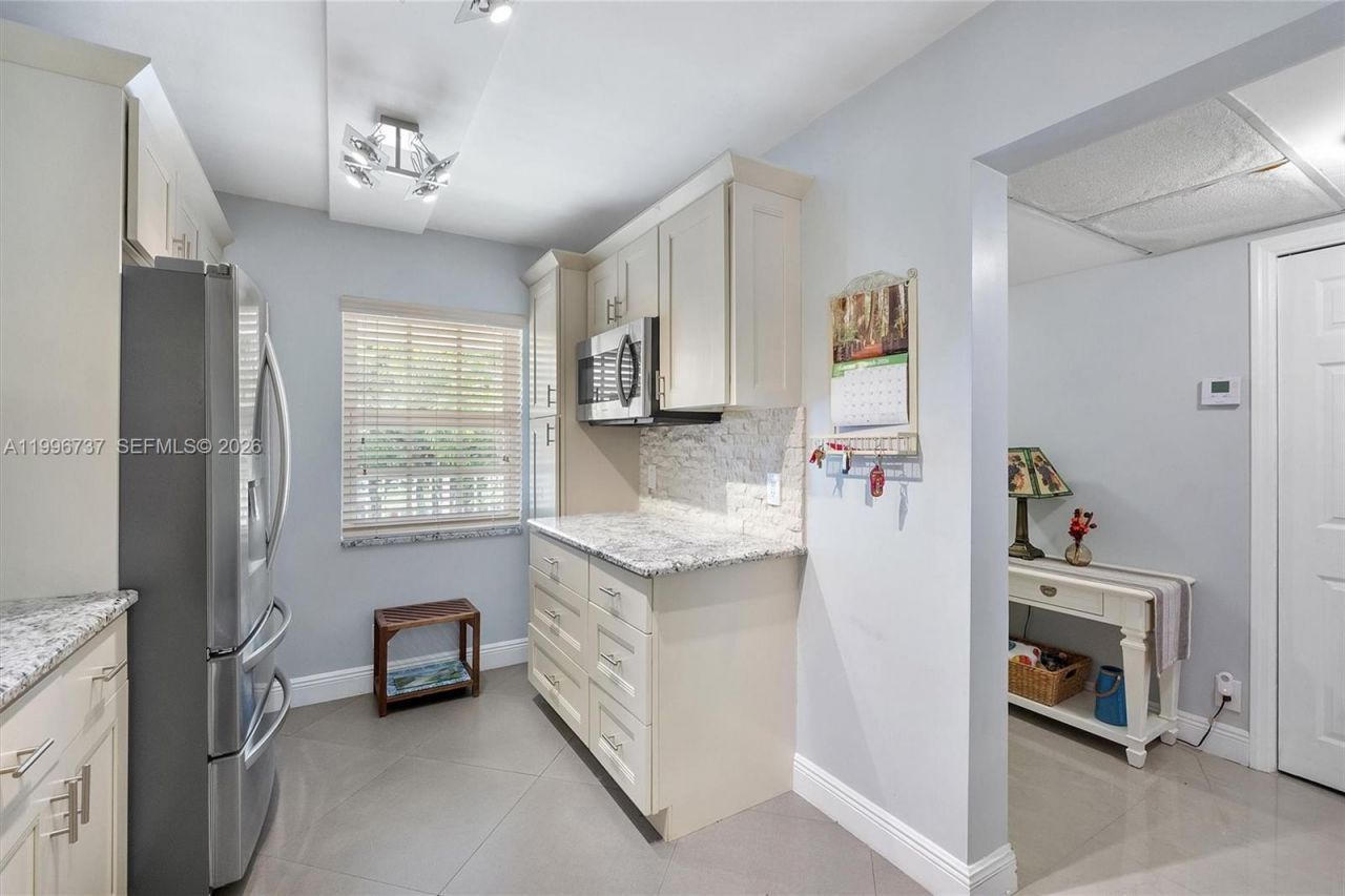 3503 Oaks Way, Unit 308, Pompano Beach, FL 33069 Photo