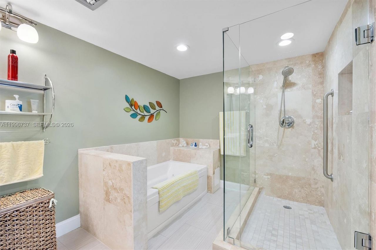 3503 Oaks Way, Unit 308, Pompano Beach, FL 33069 Photo