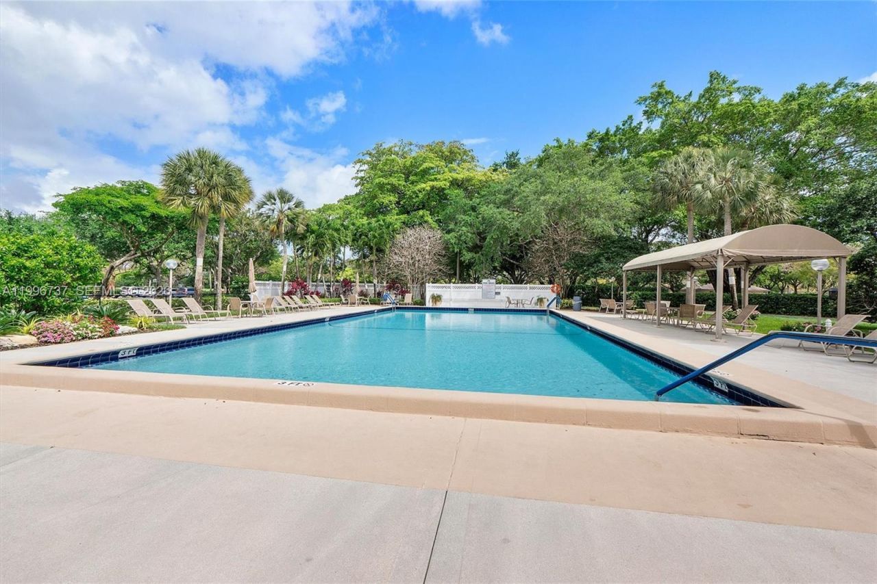 3503 Oaks Way, Unit 308, Pompano Beach, FL 33069 Photo