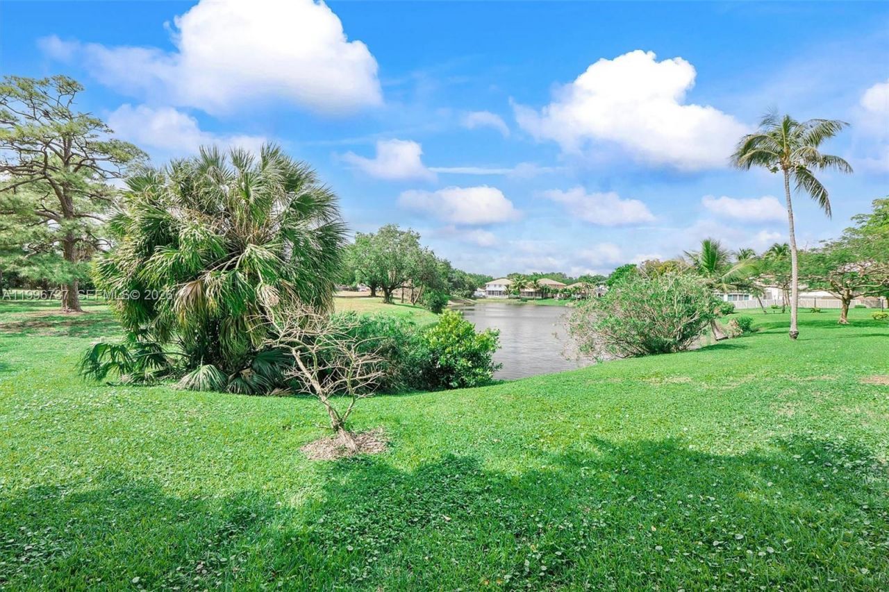 3503 Oaks Way, Unit 308, Pompano Beach, FL 33069 Photo