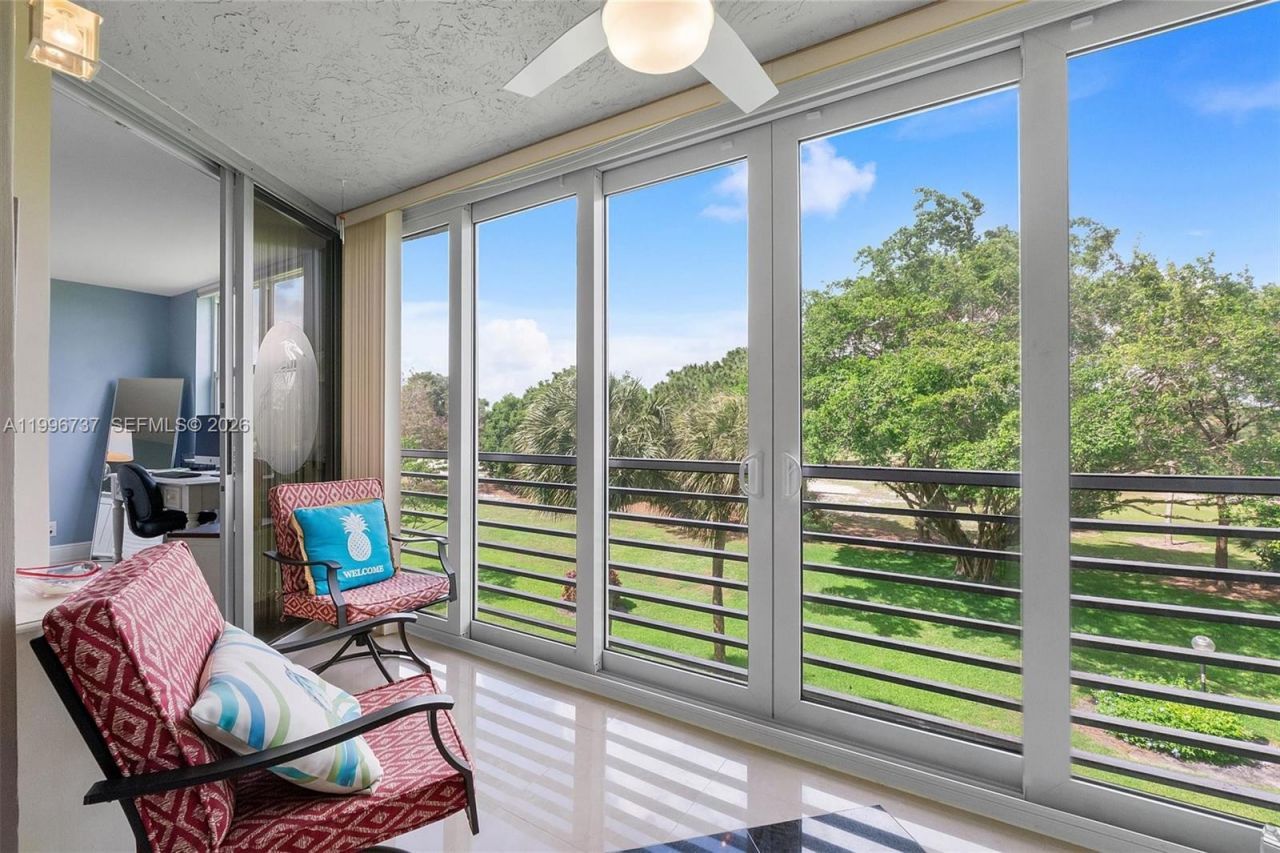 3503 Oaks Way, Unit 308, Pompano Beach, FL 33069 Photo