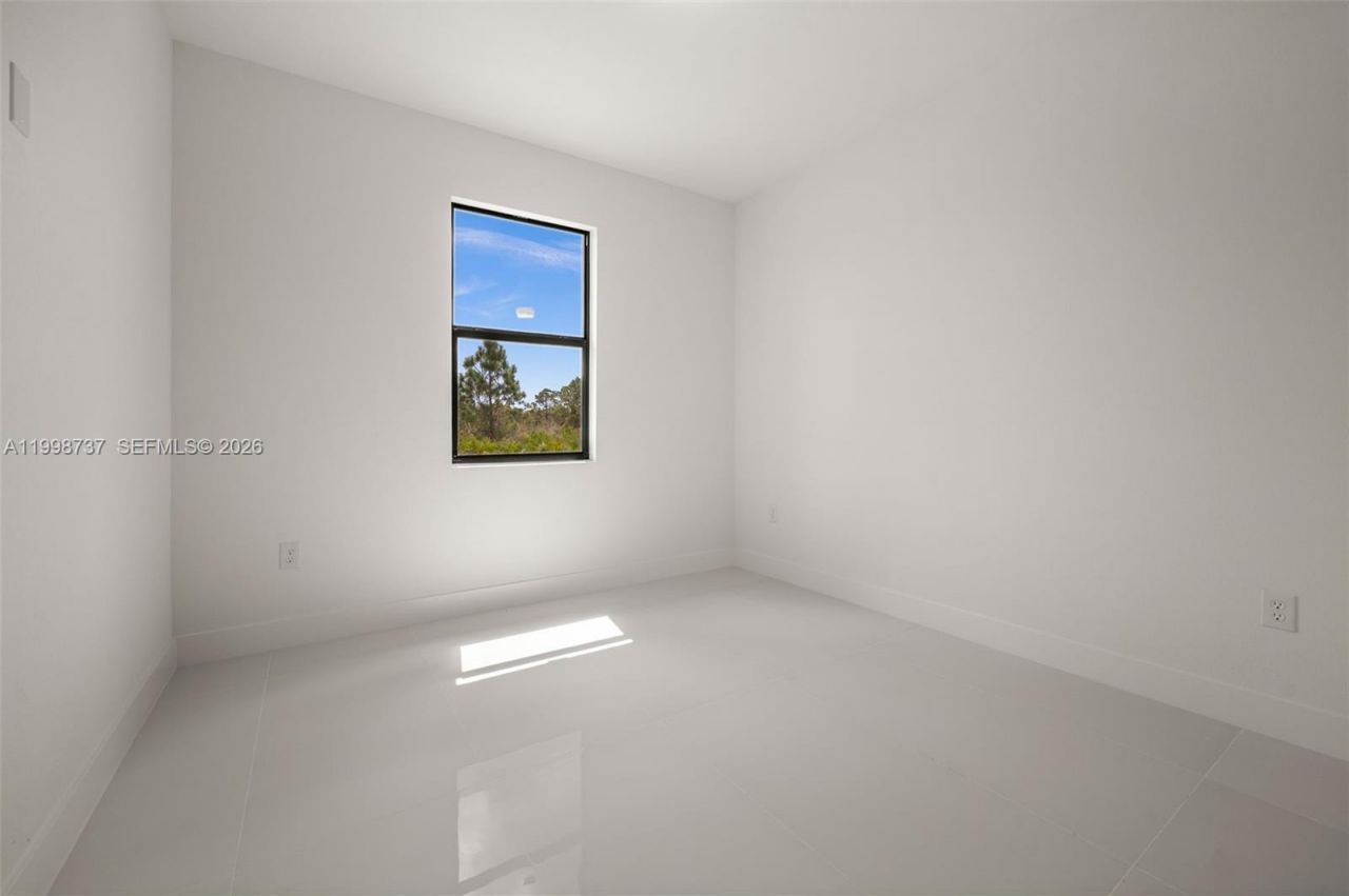 936 Bolivia Dr, Lehigh Acres, FL 33974 Photo