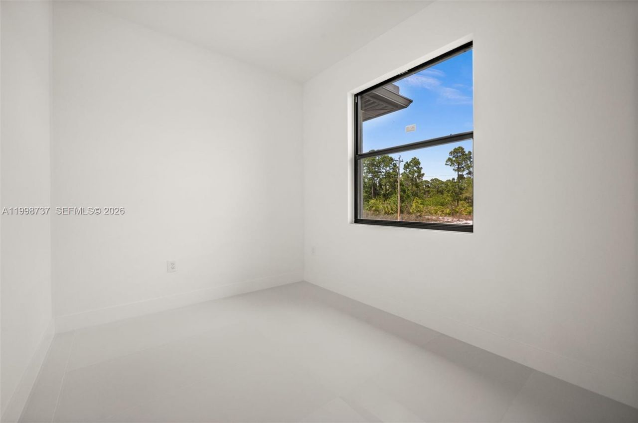 936 Bolivia Dr, Lehigh Acres, FL 33974 Photo