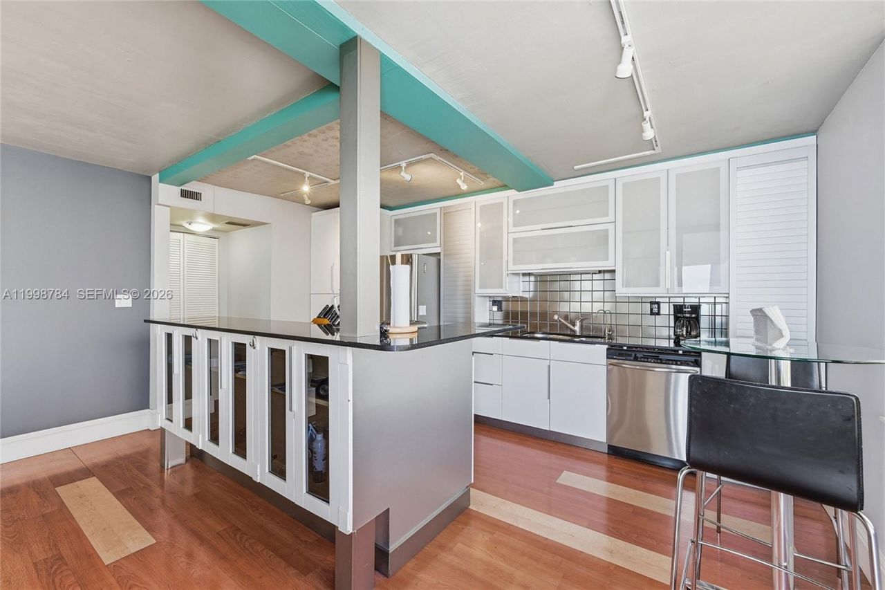 2800 E Sunrise Blvd, Unit 7F, Fort Lauderdale, FL 33304 Photo