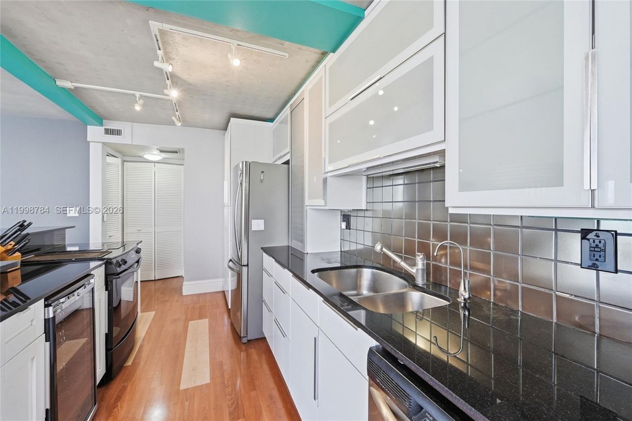2800 E Sunrise Blvd, Unit 7F, Fort Lauderdale, FL 33304 Photo
