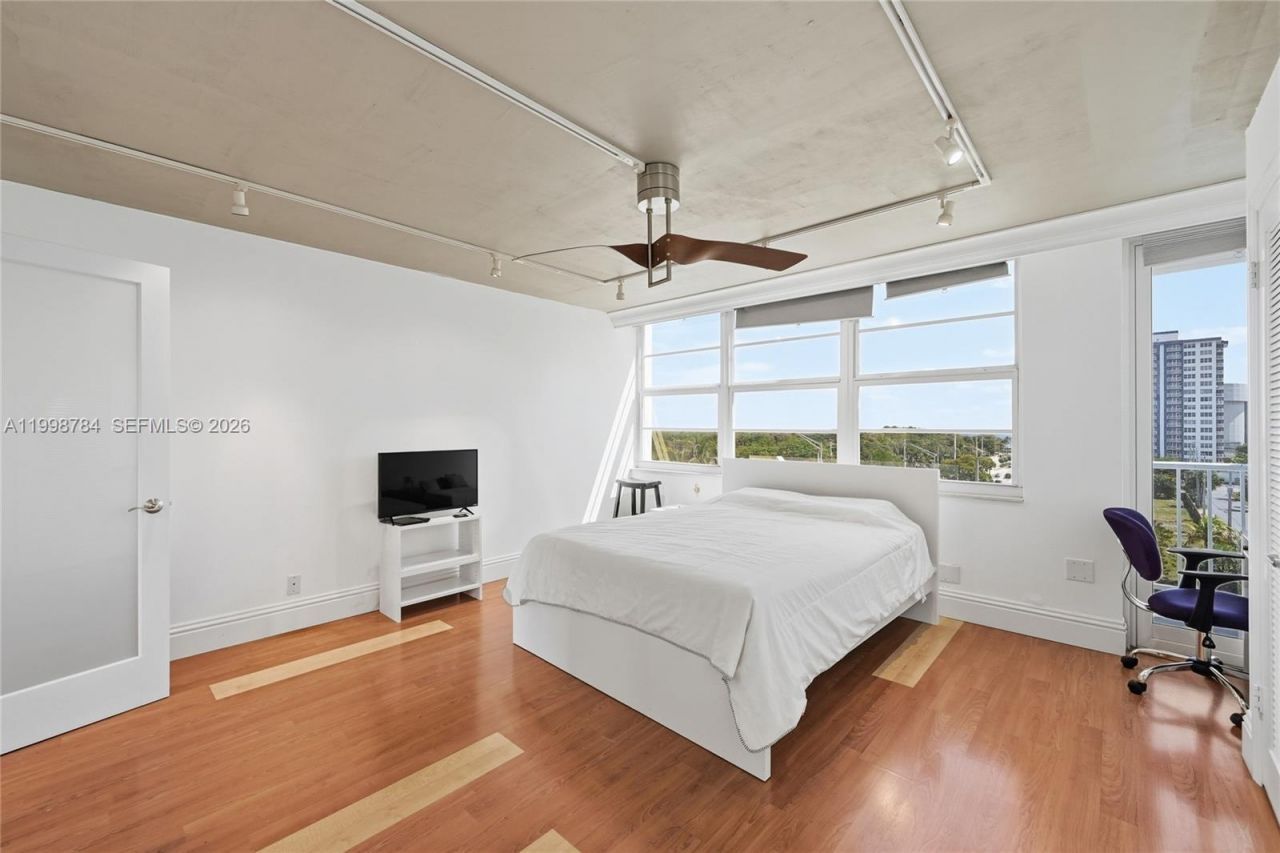 2800 E Sunrise Blvd, Unit 7F, Fort Lauderdale, FL 33304 Photo