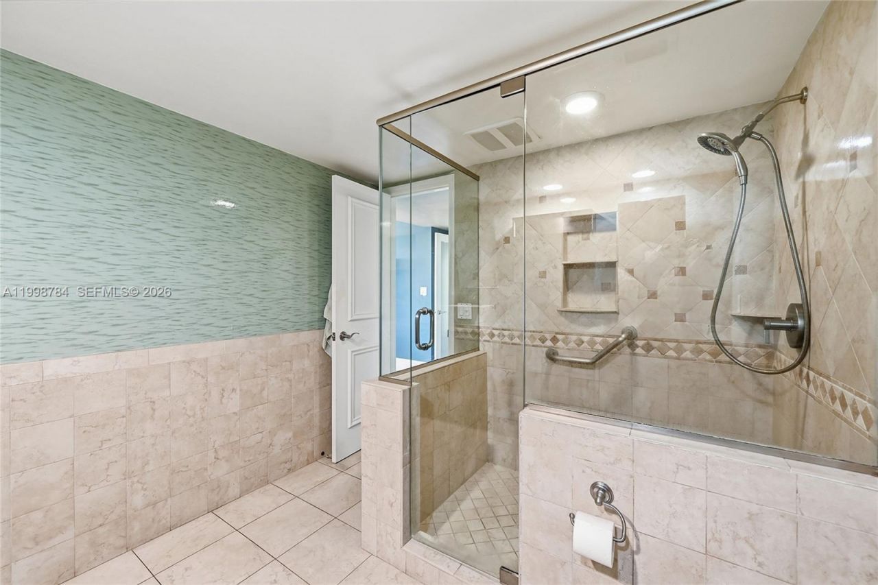 2800 E Sunrise Blvd, Unit 7F, Fort Lauderdale, FL 33304 Photo