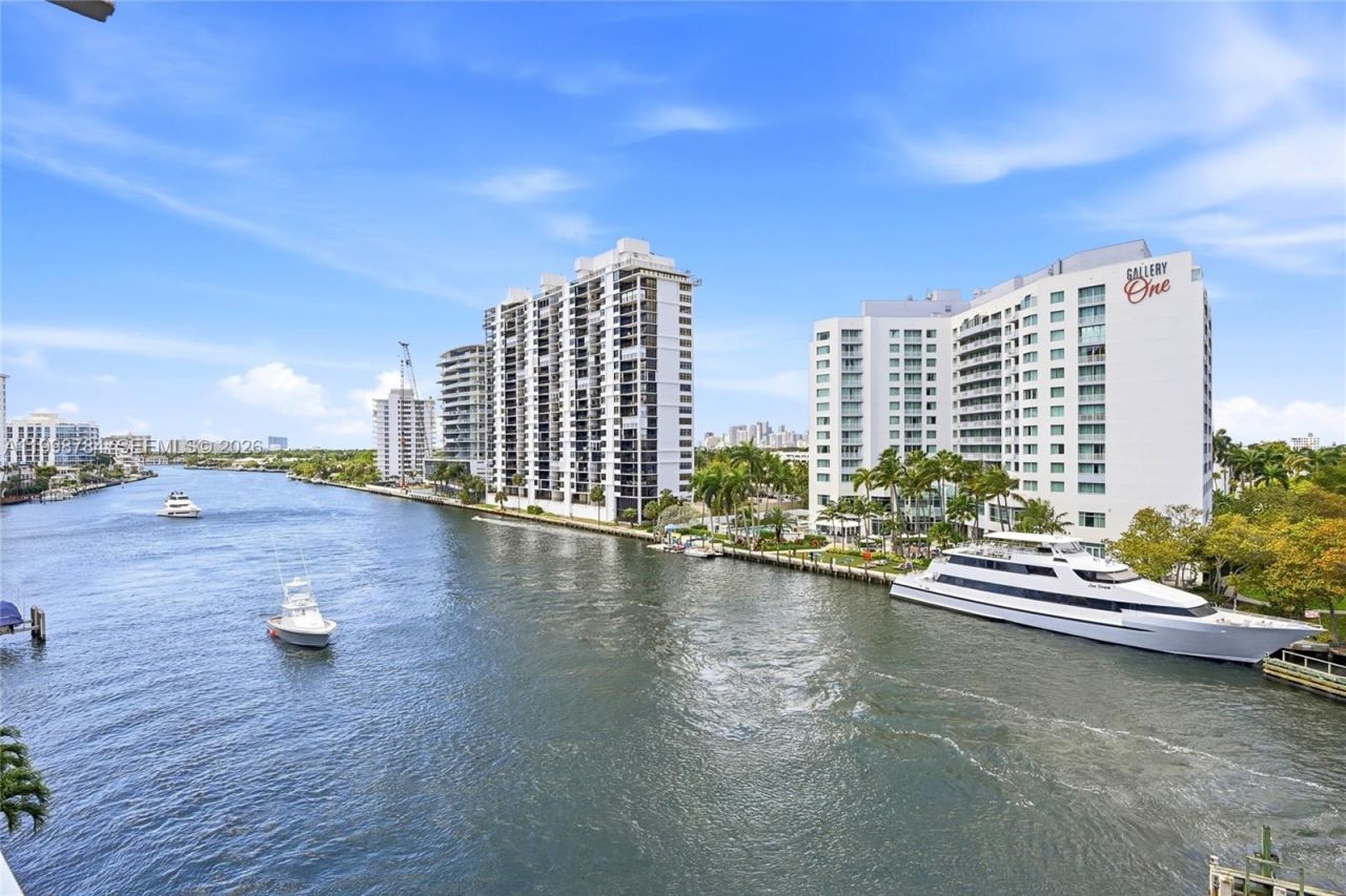 2800 E Sunrise Blvd, Unit 7F, Fort Lauderdale, FL 33304 Photo