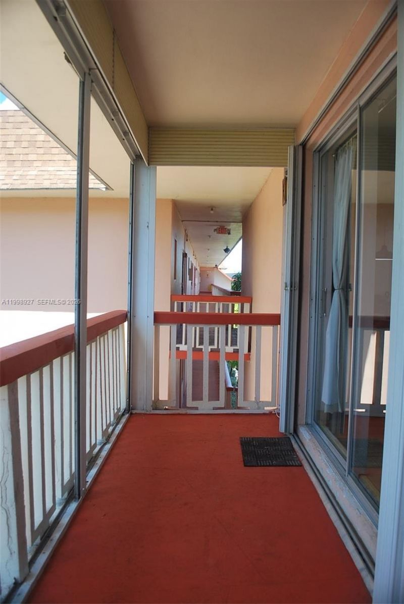 18707 NE 14th Ave, Unit 733, Miami, FL 33179 Photo