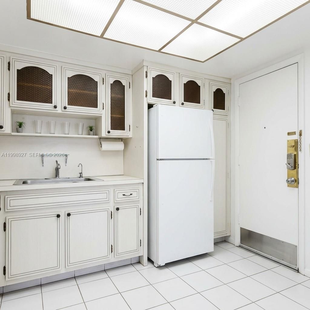 18707 NE 14th Ave, Unit 733, Miami, FL 33179 Photo