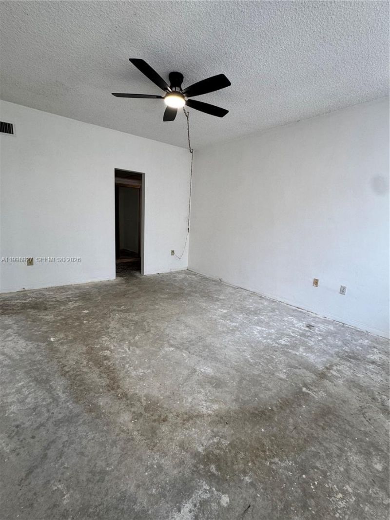 18707 NE 14th Ave, Unit 733, Miami, FL 33179 Photo