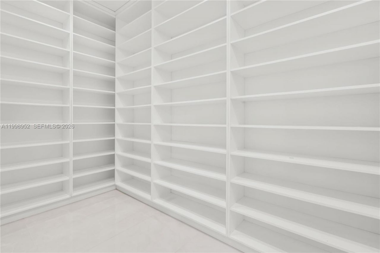 519 Alhambra Cir, Coral Gables, FL 33134 Photo