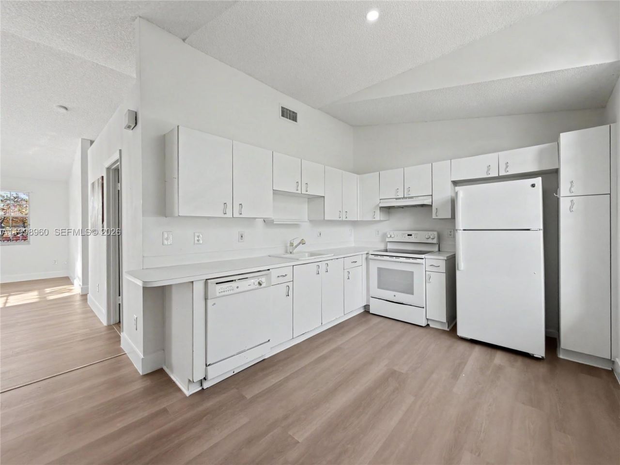 21553 SW 87th Ct , Unit 102, Cutler Bay, FL 33189 Photo