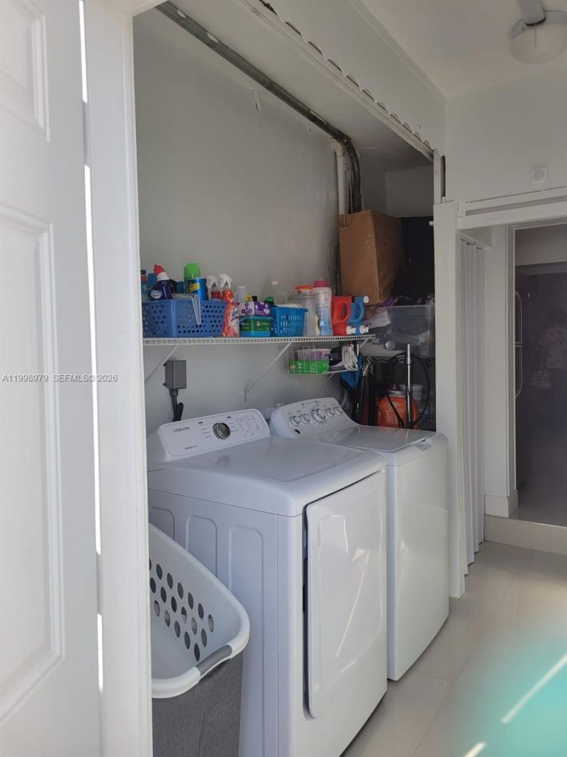 8245 SW 43rd St, Miami, FL 33155 Photo