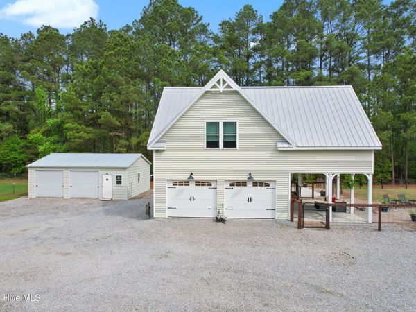 417 Reaves Ferry Road, Nakina, NC 28455