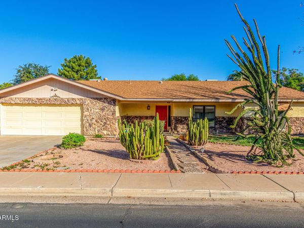1626 E GARNET Avenue, Mesa, AZ 85204