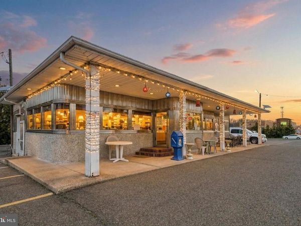 1124 ROUTE 130 , ROBBINSVILLE, NJ 08691