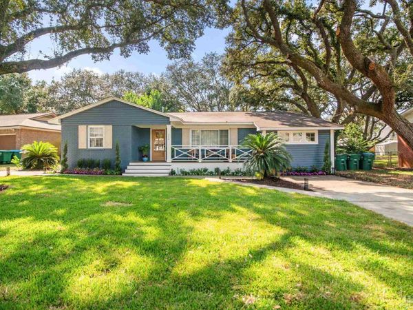444 York St, Gulf Breeze, FL 32561
