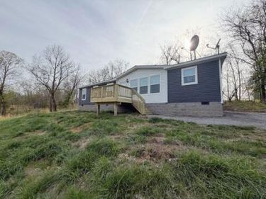 582 Richmond Hill Road, Bedford, KY 40006