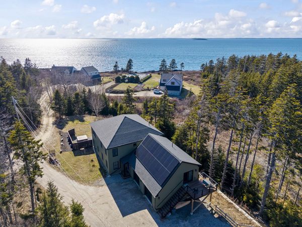 27 Seacrest Circle, Phippsburg, ME 04562