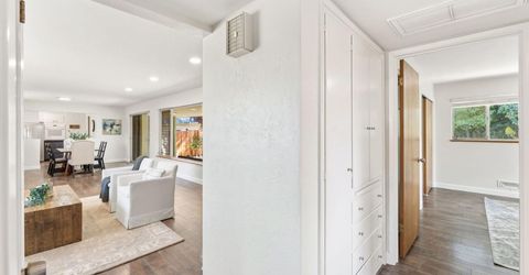 6001 S Land Park Dr, Sacramento, CA 95822 Photo