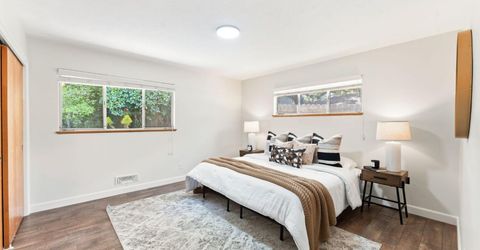 6001 S Land Park Dr, Sacramento, CA 95822 Photo