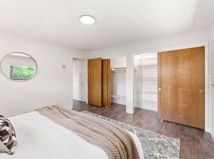 6001 S Land Park Dr, Sacramento, CA 95822 Photo