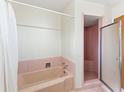 6001 S Land Park Dr, Sacramento, CA 95822 Photo