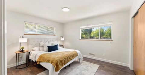 6001 S Land Park Dr, Sacramento, CA 95822 Photo