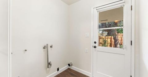 6001 S Land Park Dr, Sacramento, CA 95822 Photo