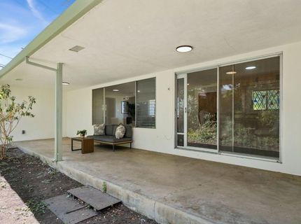 6001 S Land Park Dr, Sacramento, CA 95822 Photo