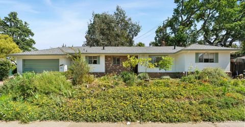 6001 S Land Park Dr, Sacramento, CA 95822 Photo