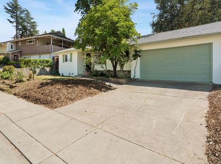 6001 S Land Park Dr, Sacramento, CA 95822 Photo