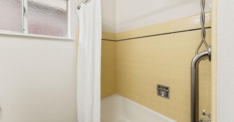 6001 S Land Park Dr, Sacramento, CA 95822 Photo