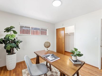 6001 S Land Park Dr, Sacramento, CA 95822 Photo