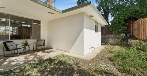 6001 S Land Park Dr, Sacramento, CA 95822 Photo