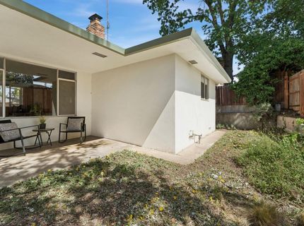 6001 S Land Park Dr, Sacramento, CA 95822 Photo