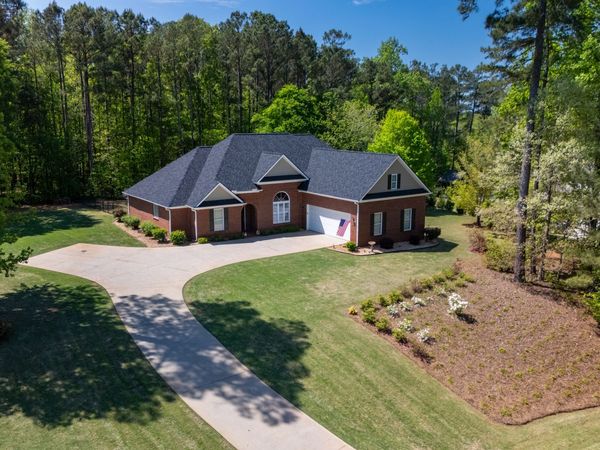 124 Riverbluff Drive, Lagrange, GA 30240