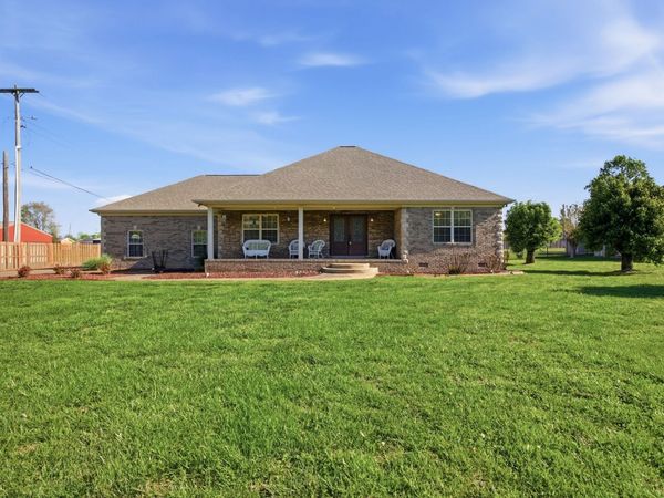 408 Weakley Creek Rd, Lawrenceburg, TN 38464
