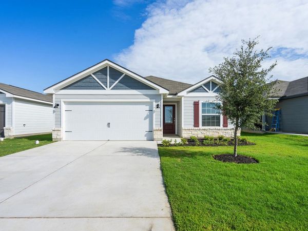 100 Paria CT, Jarrell, TX 76537