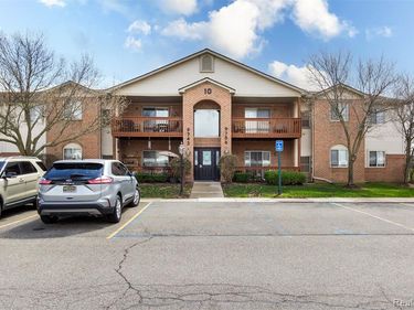 9747 Wildflower Court, Van Buren Twp, MI 48111