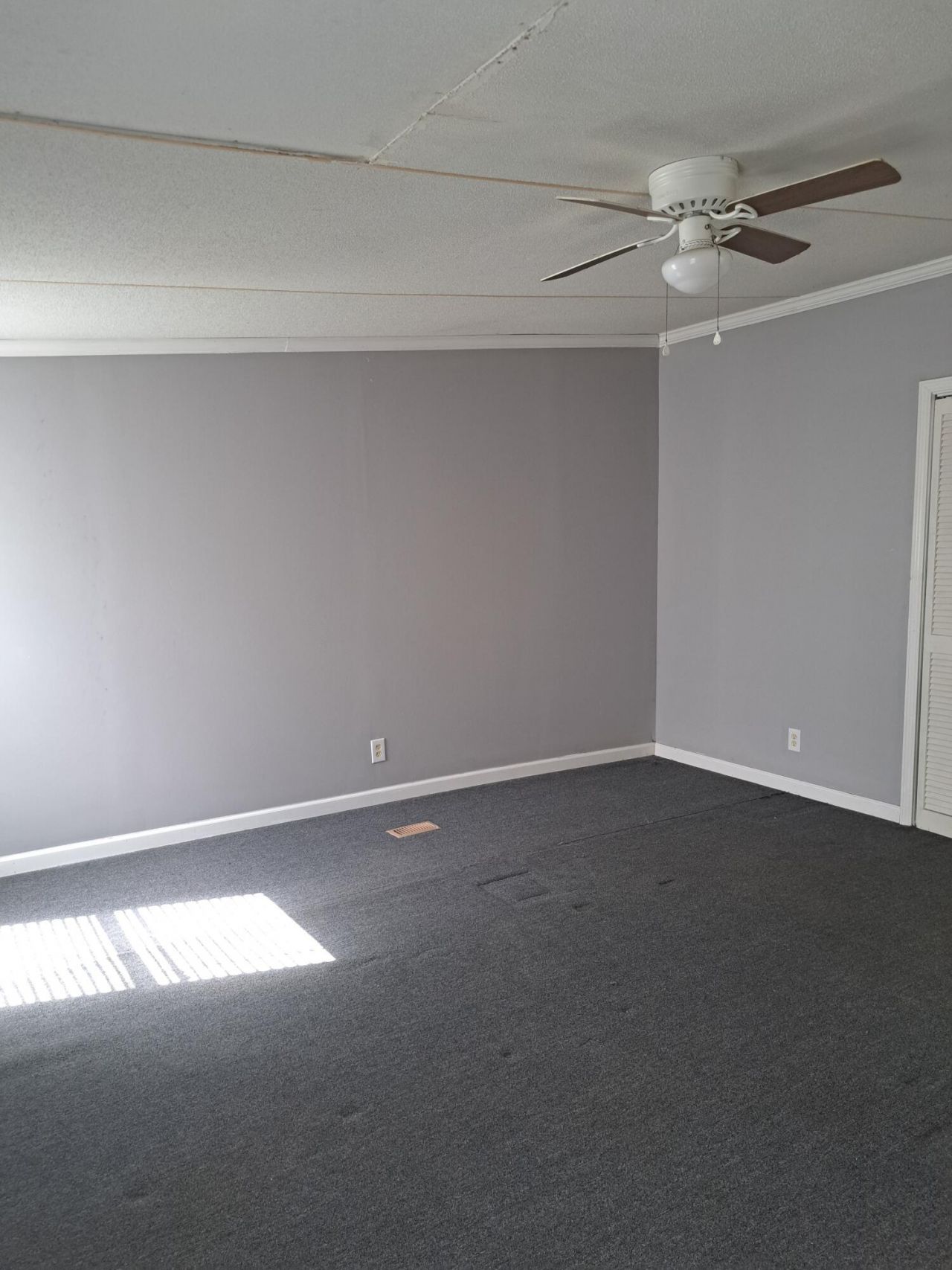 188 Hilliard Boulevard Photo 10