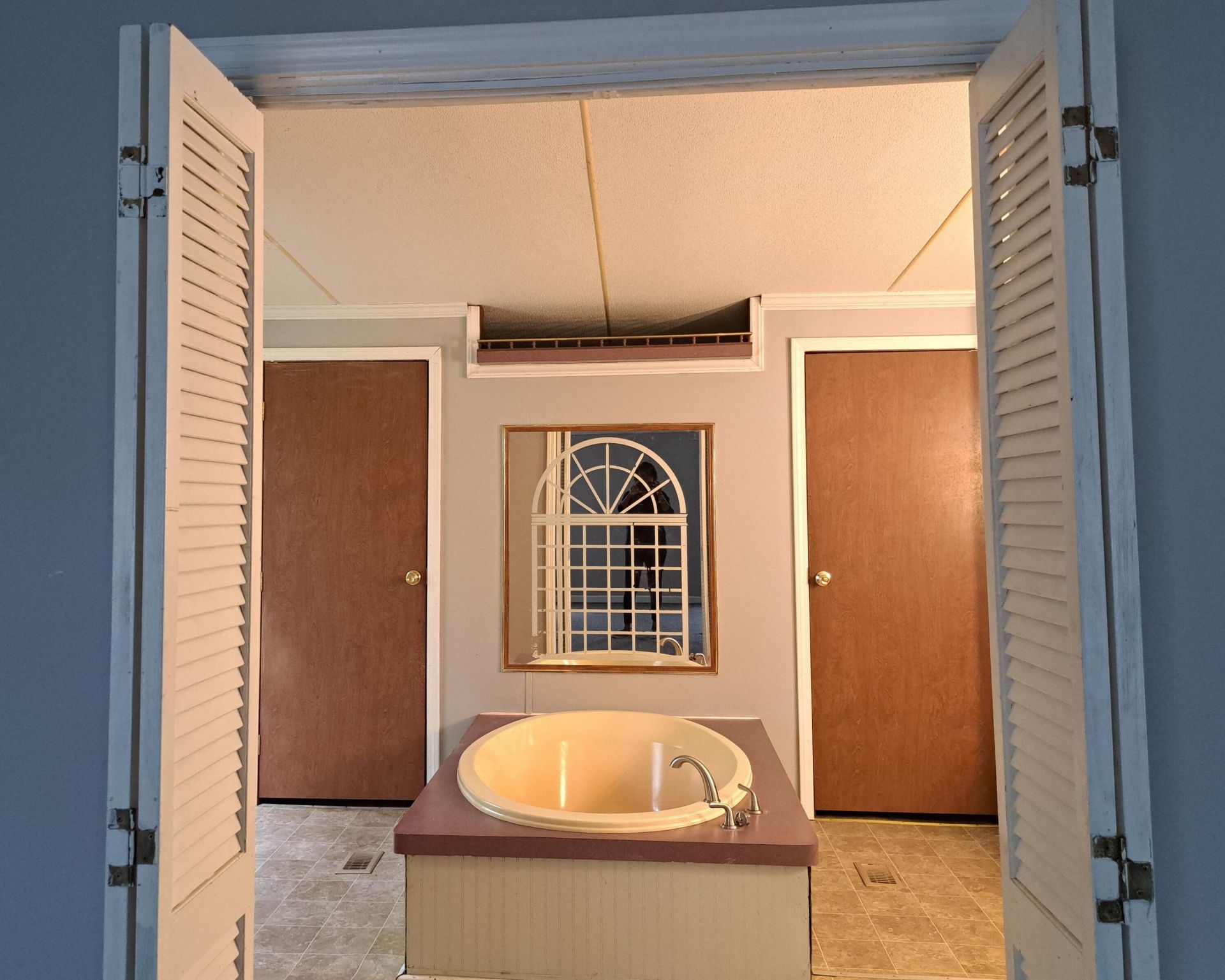 188 Hilliard Boulevard Photo 14