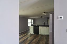 188 Hilliard Boulevard photo 4