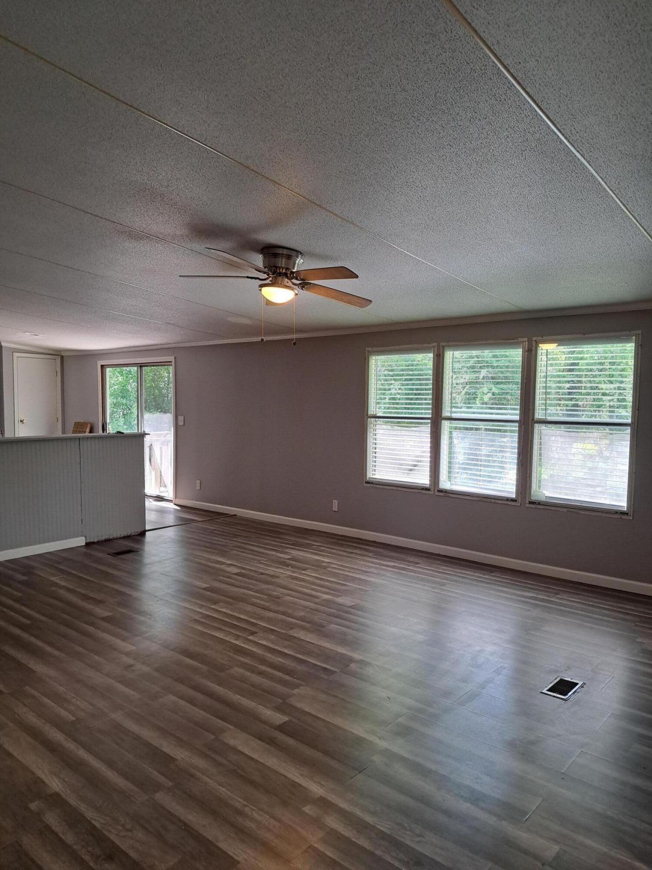 188 Hilliard Boulevard Photo 8