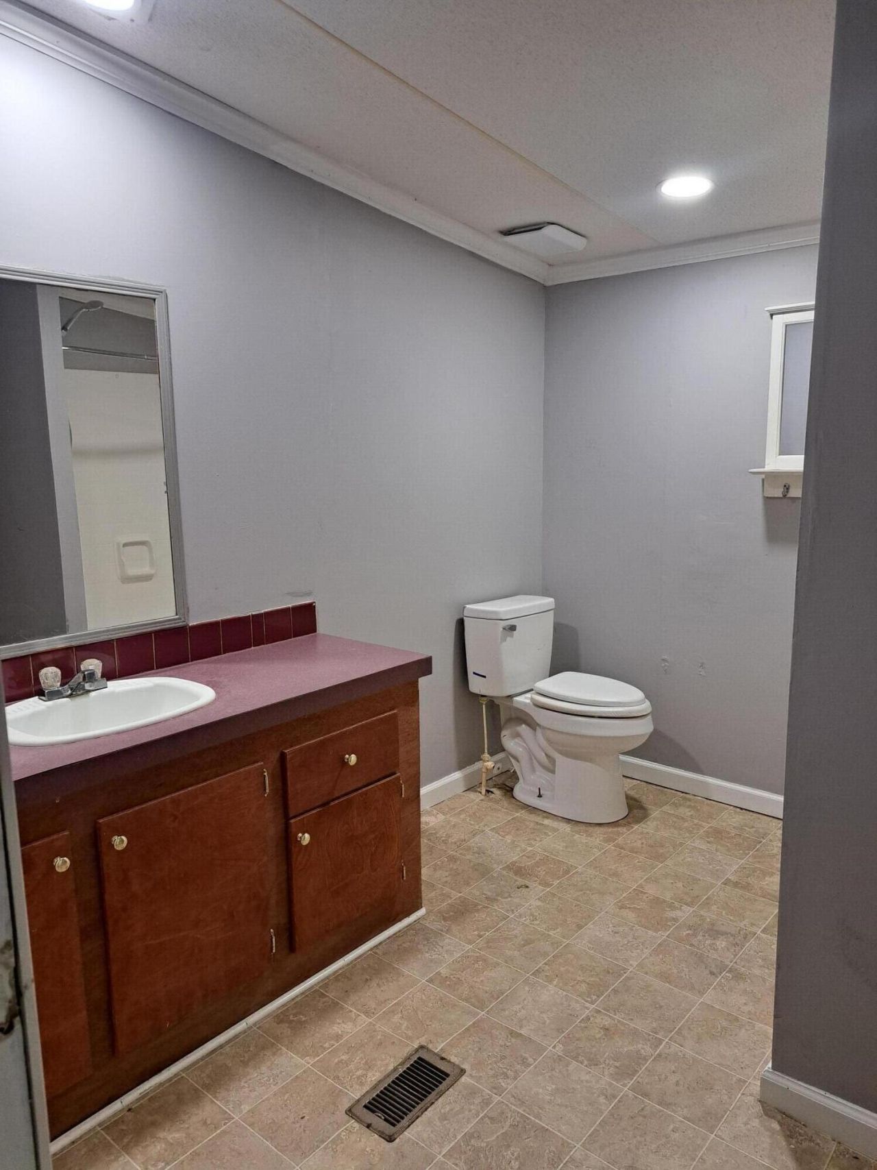 188 Hilliard Boulevard Photo 9