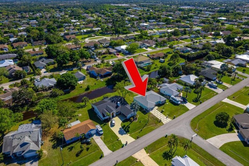 2372 SE Maslan Avenue, Port Saint Lucie, FL 34952 Photo
