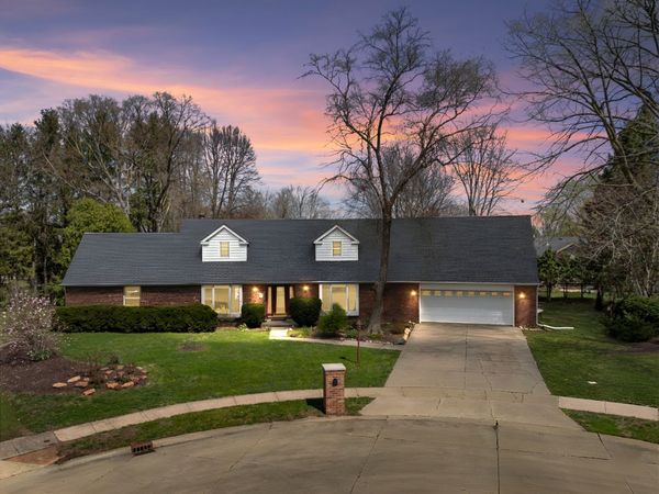 1908 Woodfield Road , Champaign, IL 61822