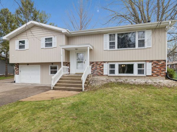 146 S Anderson Road , New Lenox, IL 60451